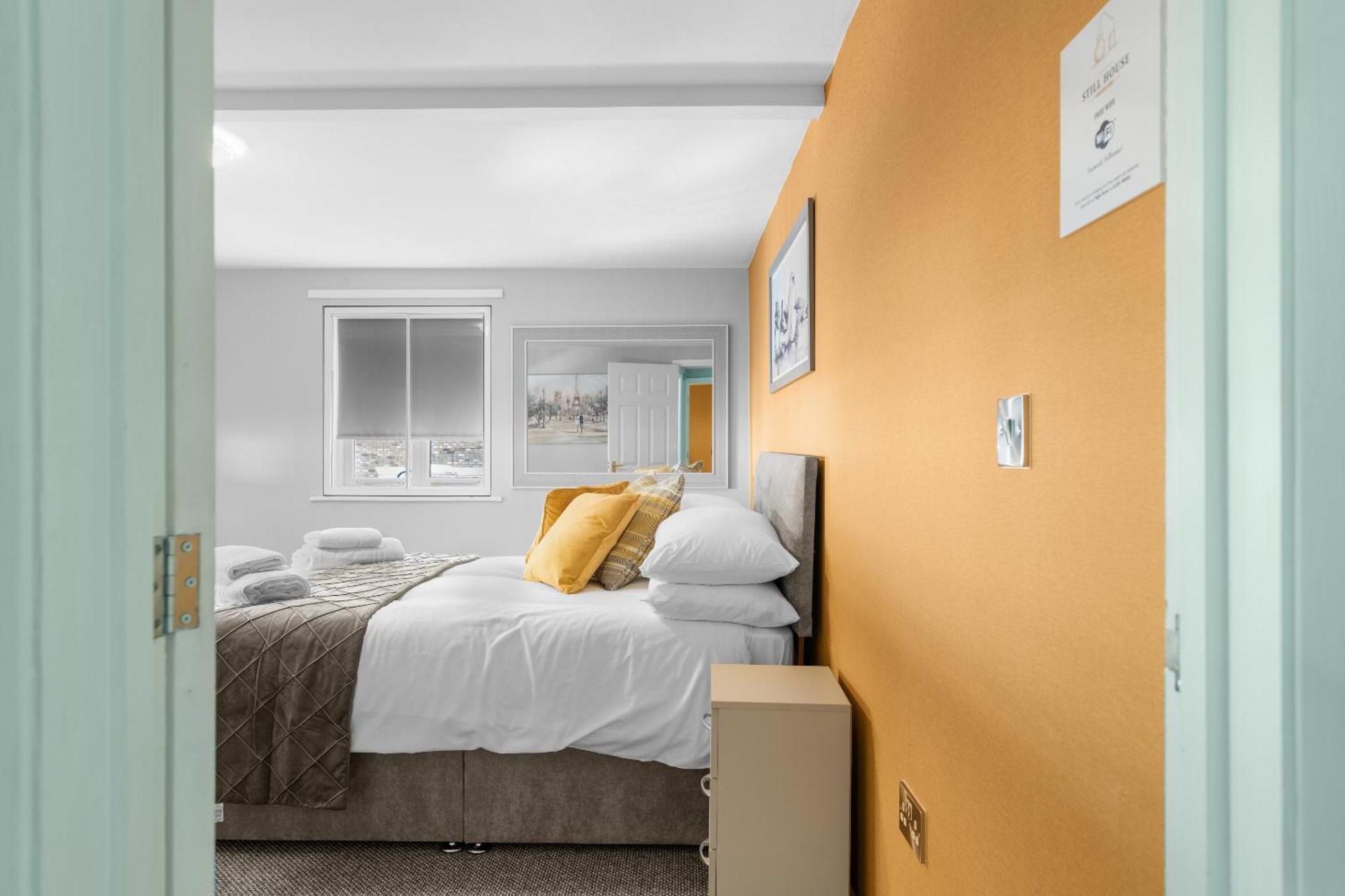 Still House Boston Room photo